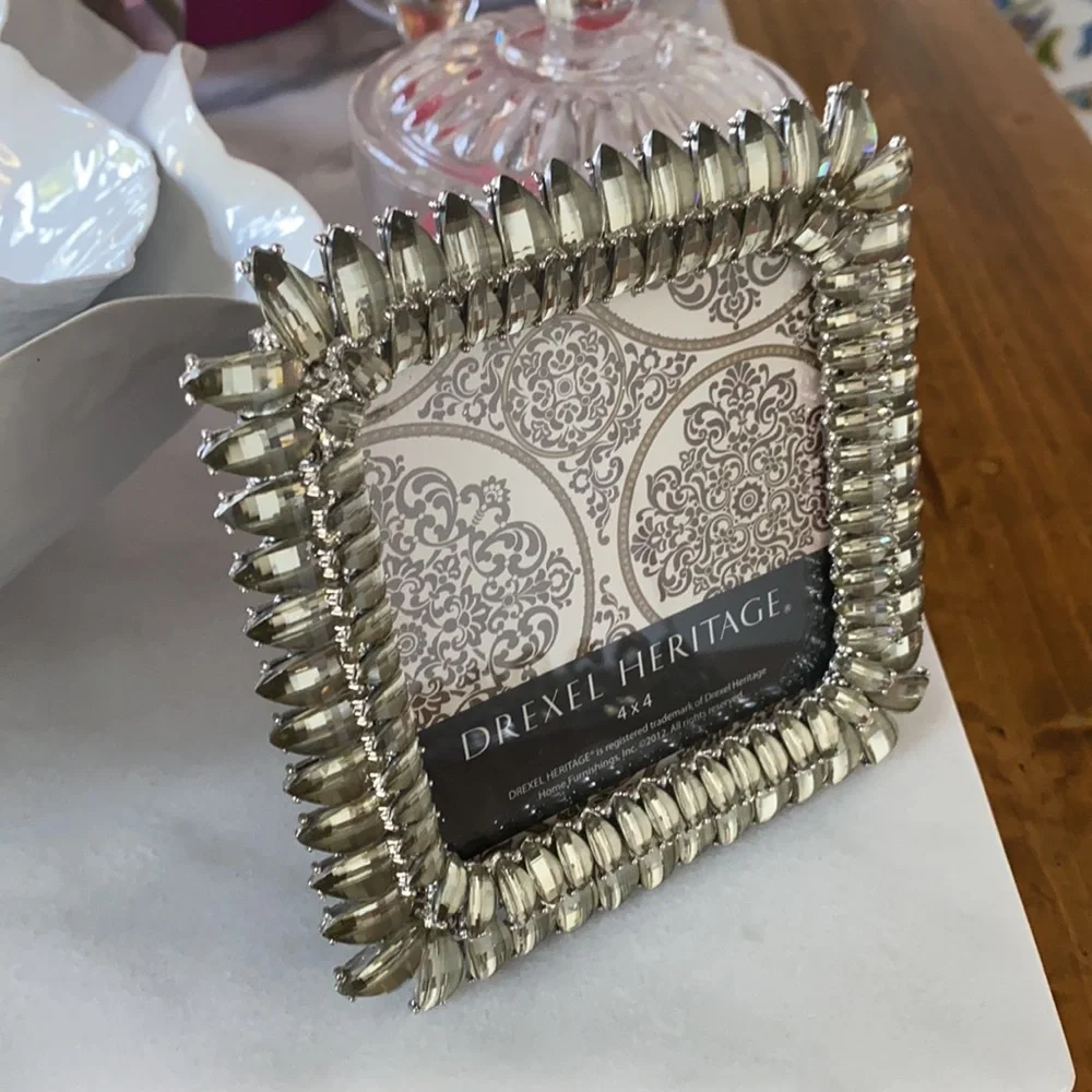 Picture frame - Picture 2 of 4